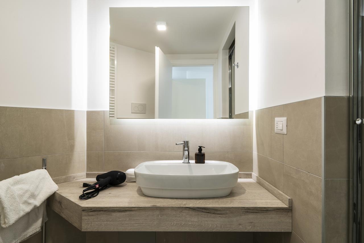 Residenza Cornaggia Apartment Milan Exterior photo